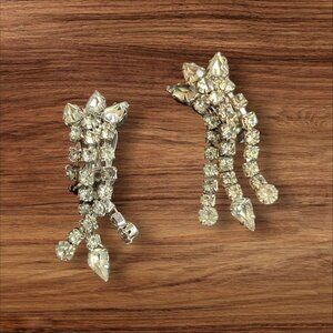 Vintage Astra Rhinestone Cat Clip-On Earrings Dangling Crystal Silver-Tone Jewel